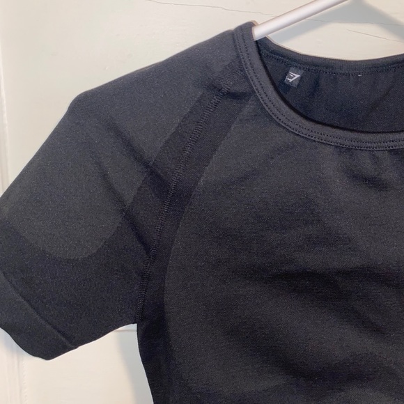 Gymshark Flex Shortsleeved crop - Picture 2 of 4